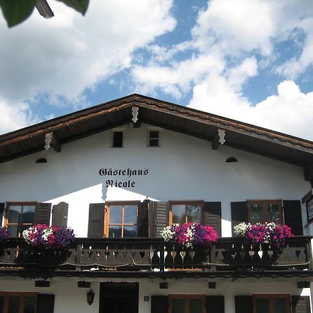 Gaestehaus Nicole Garmisch-Partenkirchen Exteriör bild