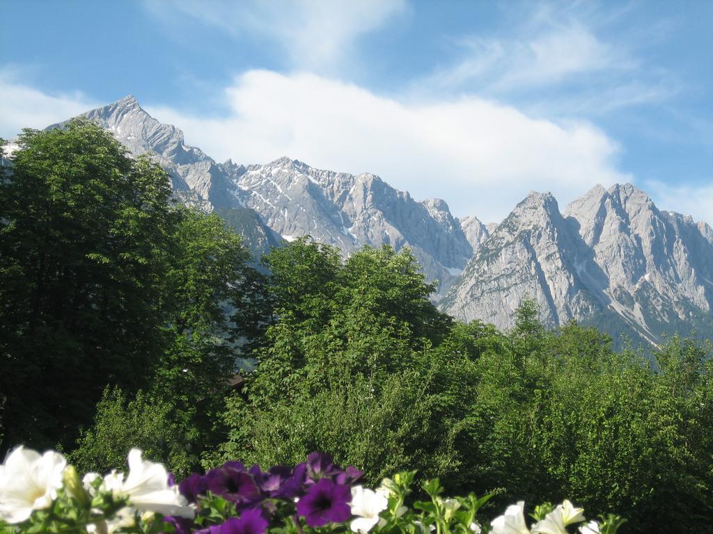 Gaestehaus Nicole Garmisch-Partenkirchen Exteriör bild