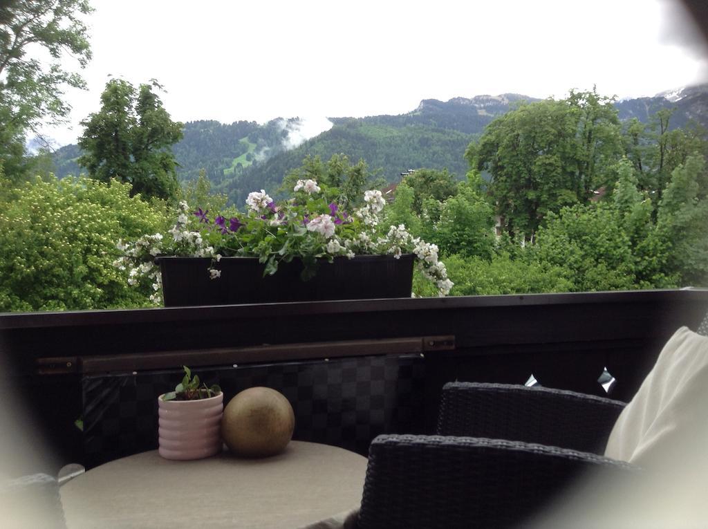 Gaestehaus Nicole Garmisch-Partenkirchen Rum bild