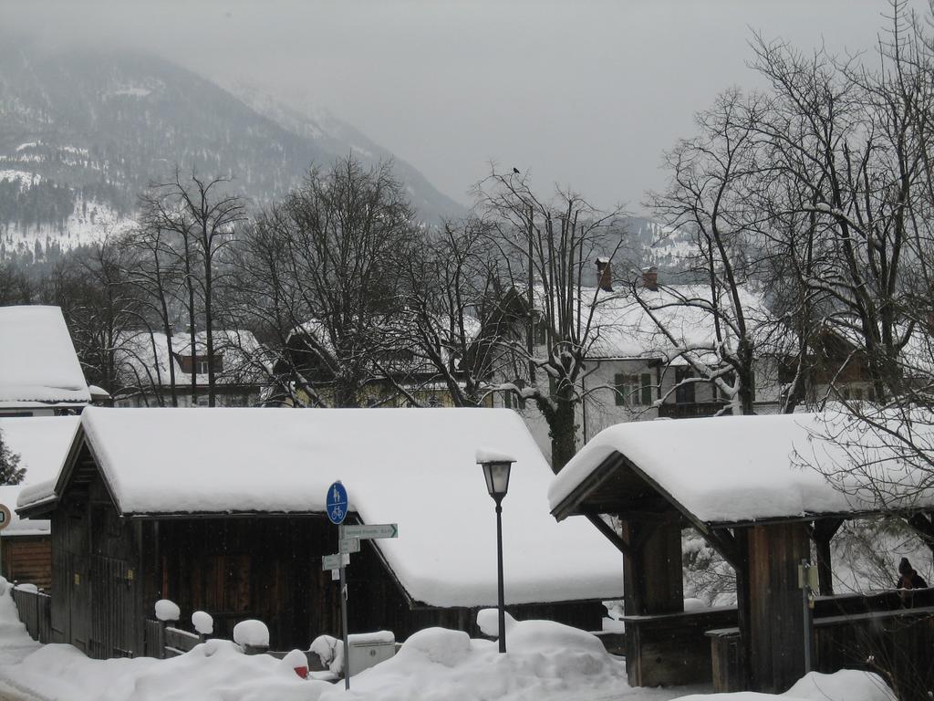 Gaestehaus Nicole Garmisch-Partenkirchen Exteriör bild