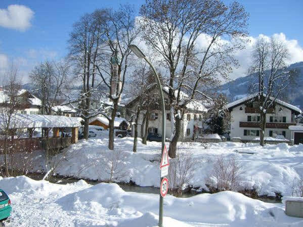 Gaestehaus Nicole Garmisch-Partenkirchen Exteriör bild